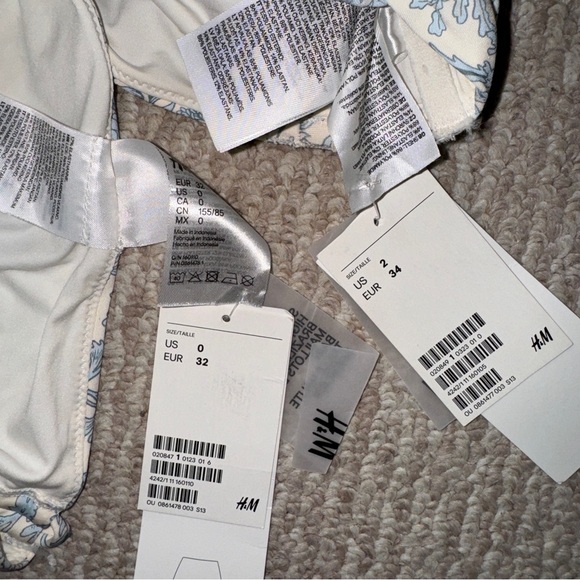 Blue paisley print floral two piece swimsuit - Picture 9 of 9